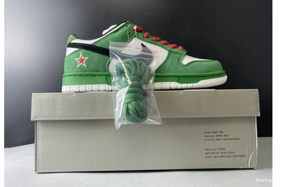 SB 304292-302 Low Dunk Nike Heineken 0728